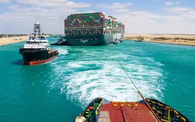 Container Ship Stuck Tug boats Pulling